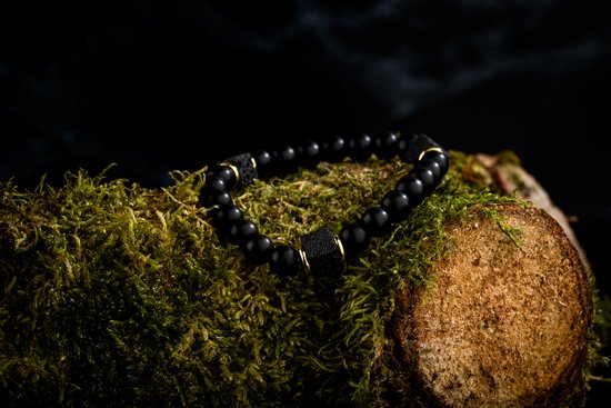 Donley Lava Stone Armband met Gouden Accenten - Natuursteen Kralen - 17 cm