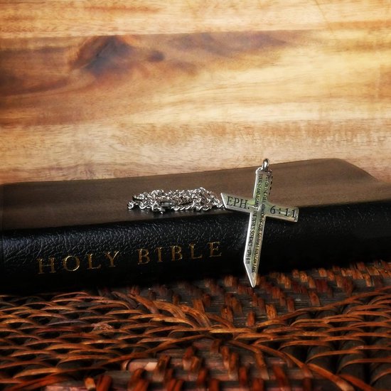 Donley Cubaanse Kruis Ketting Zilver - Bijbeltekst Ef 6:11 - Jesus
